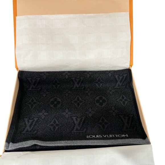 My Monogram Eclipse Scarf - Picture 3 of 7